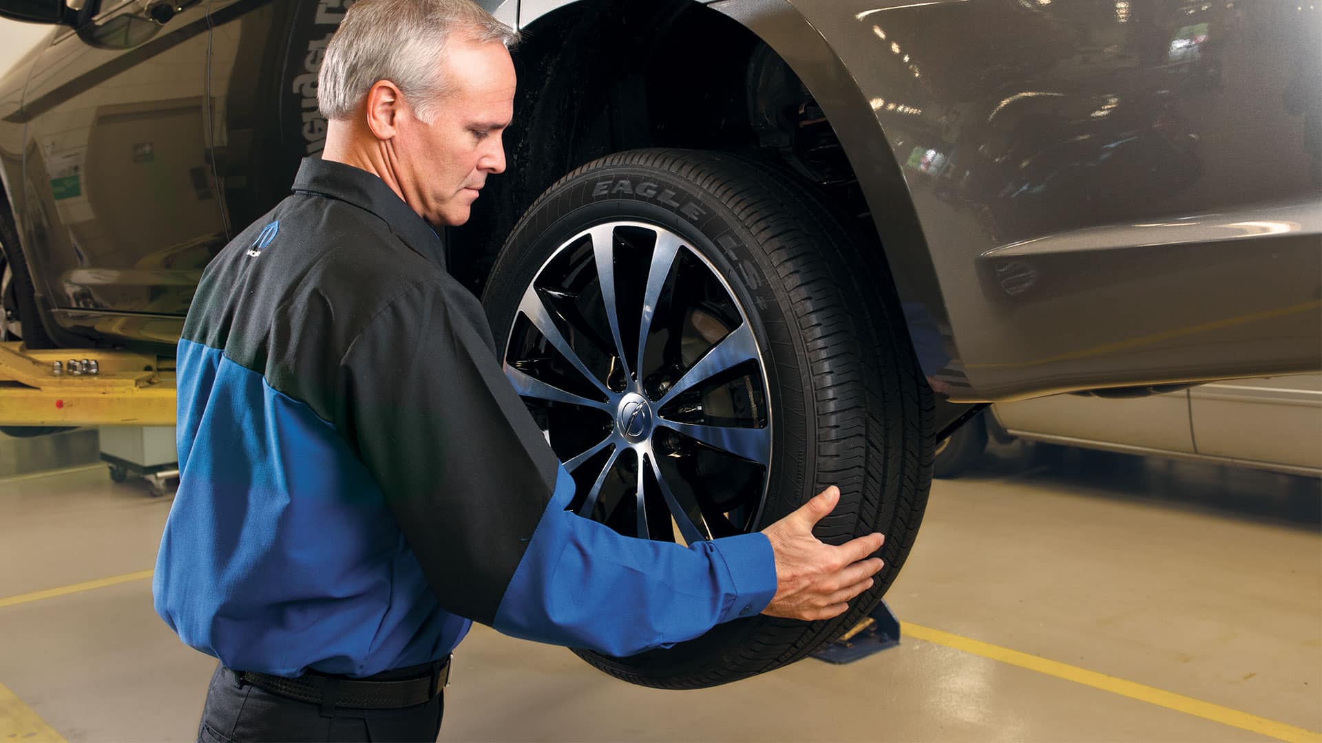 How To Become A Jeep Mechanic: Step-by-Step Career Guide